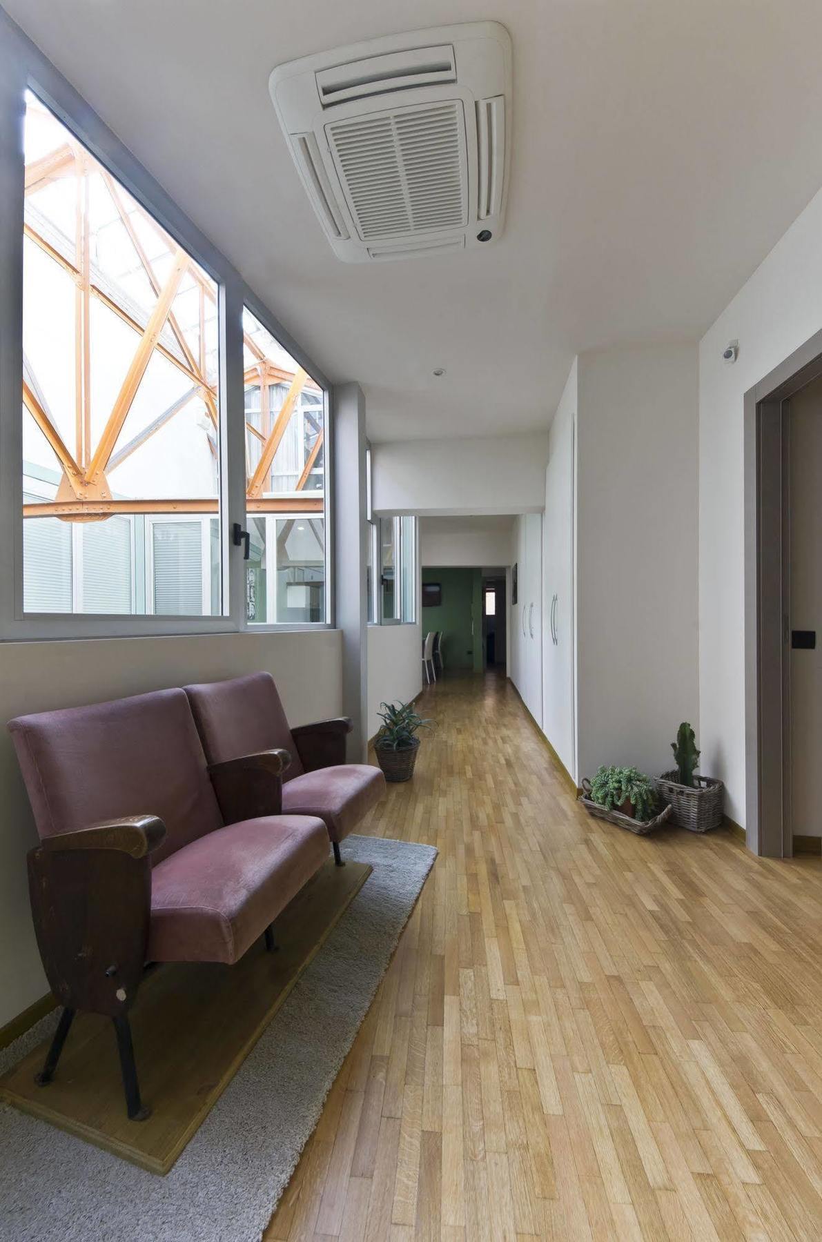 Gallery - Only Bed and breakfast